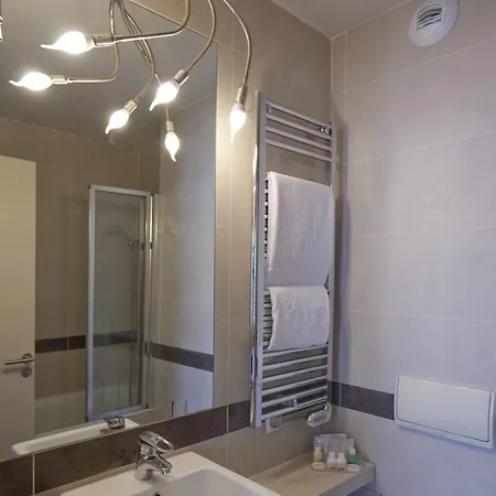 Hotel Vivaldi Puteaux