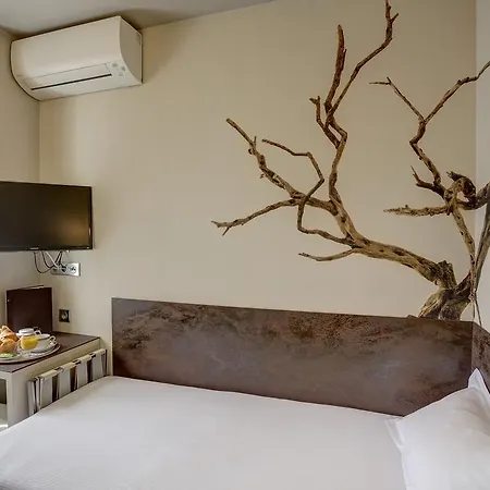 Otel Vivaldi Puteaux
