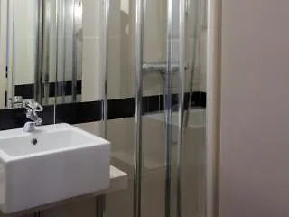 Otel Vivaldi Puteaux