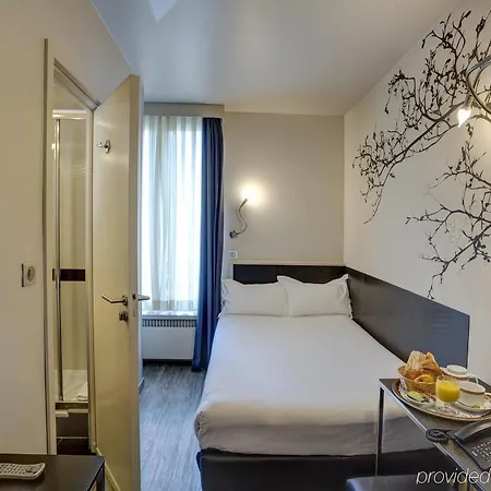 Otel Vivaldi Puteaux